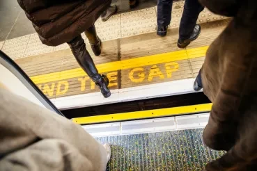 Close the Gap Between Brand, CX and EX