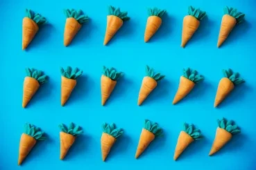 Don’t Pay Employees For Delivering Good CX