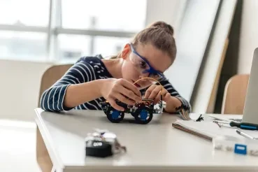 Google Improves AI to Help Robots Move like Humans