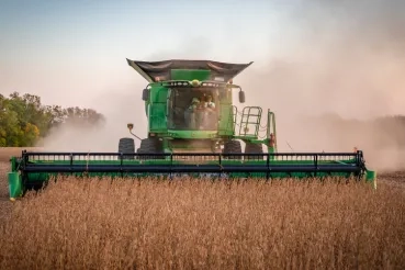 John Deere Decides to Farm Data
