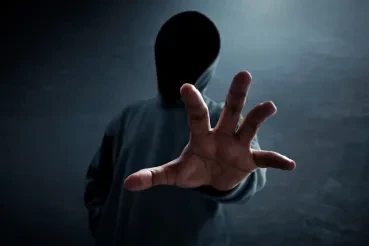 The Great Hack: Surviving the Biggest Threat to Data Analysis